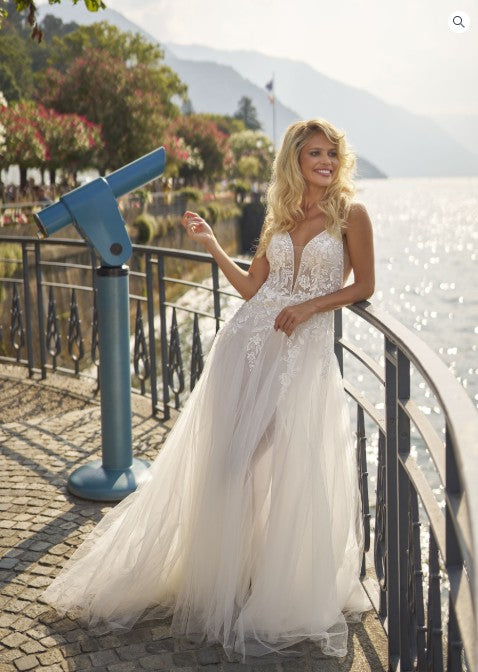 Manu 2026 Wedding Gown